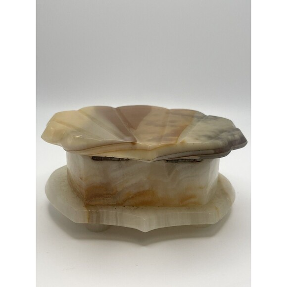 Vintage Onyx Carved Seashell Hindged Footed Trinket Jewelry Stash Box - Picture 6 of 9